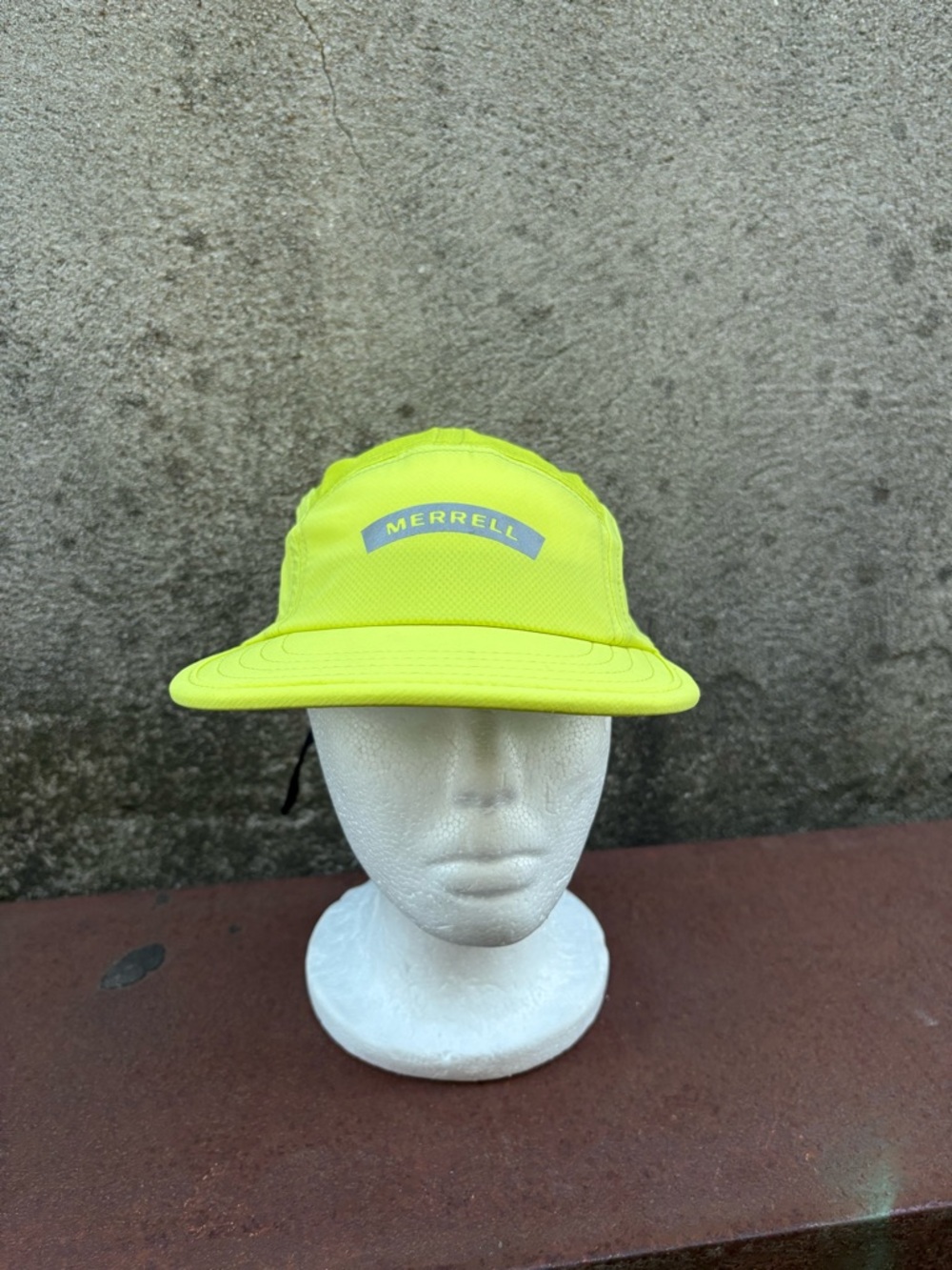 Merrell Unisex Trail Running Cap Hat Adjustable High Viz Yellow Lightweight Os